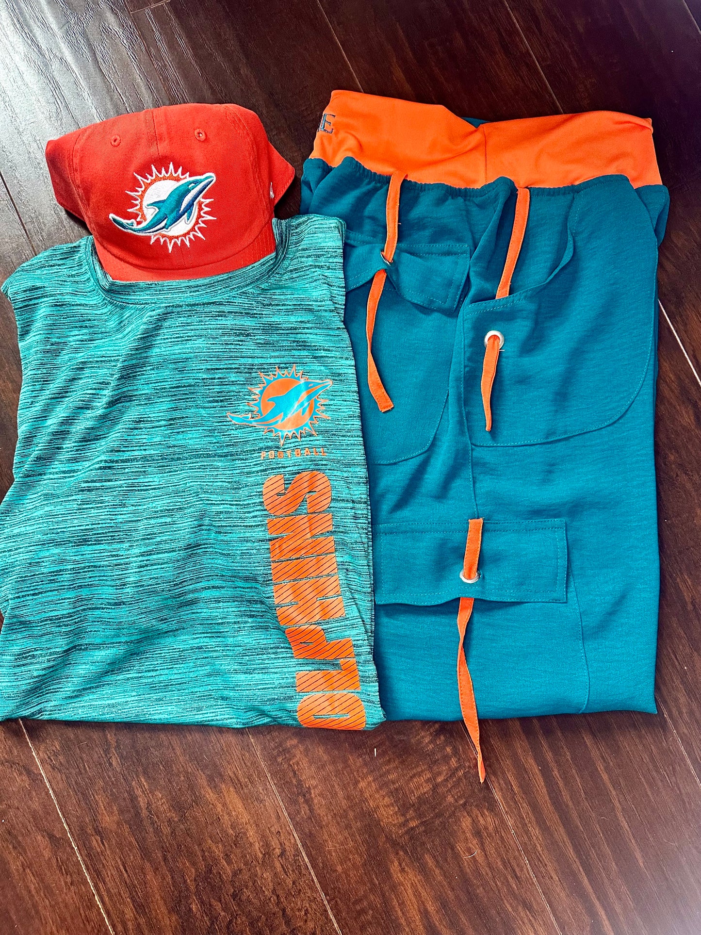 Dolphin Cargo Pants