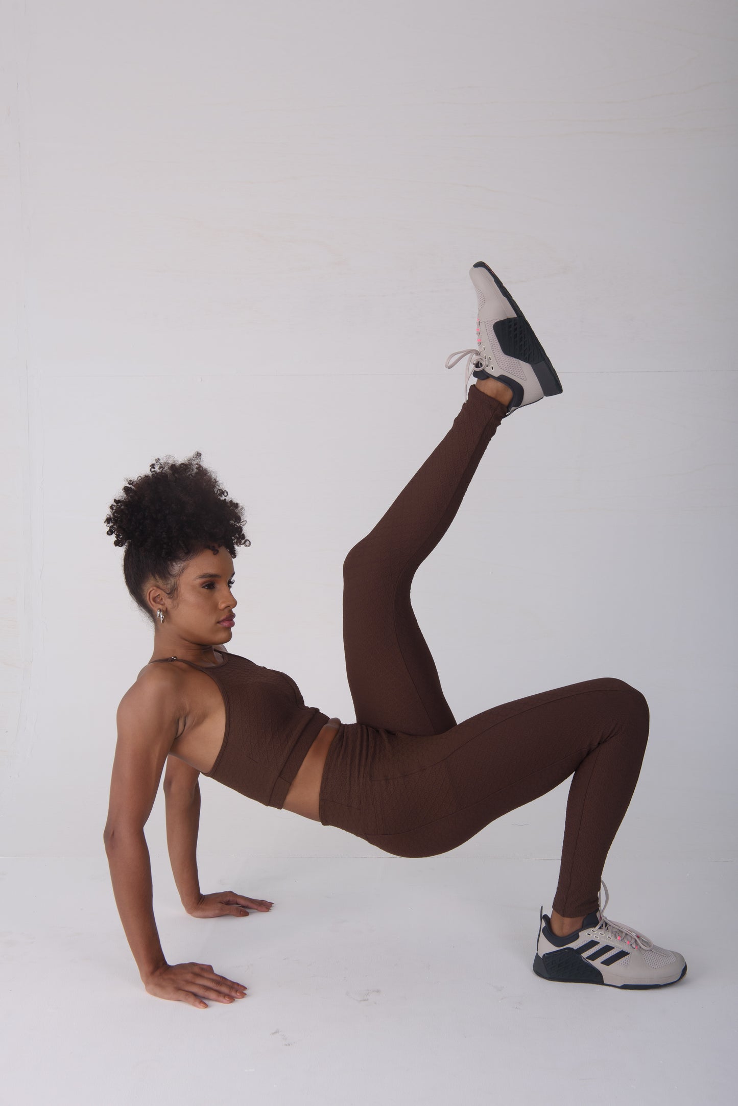 Chocolate Jaq Two Pocket Legging