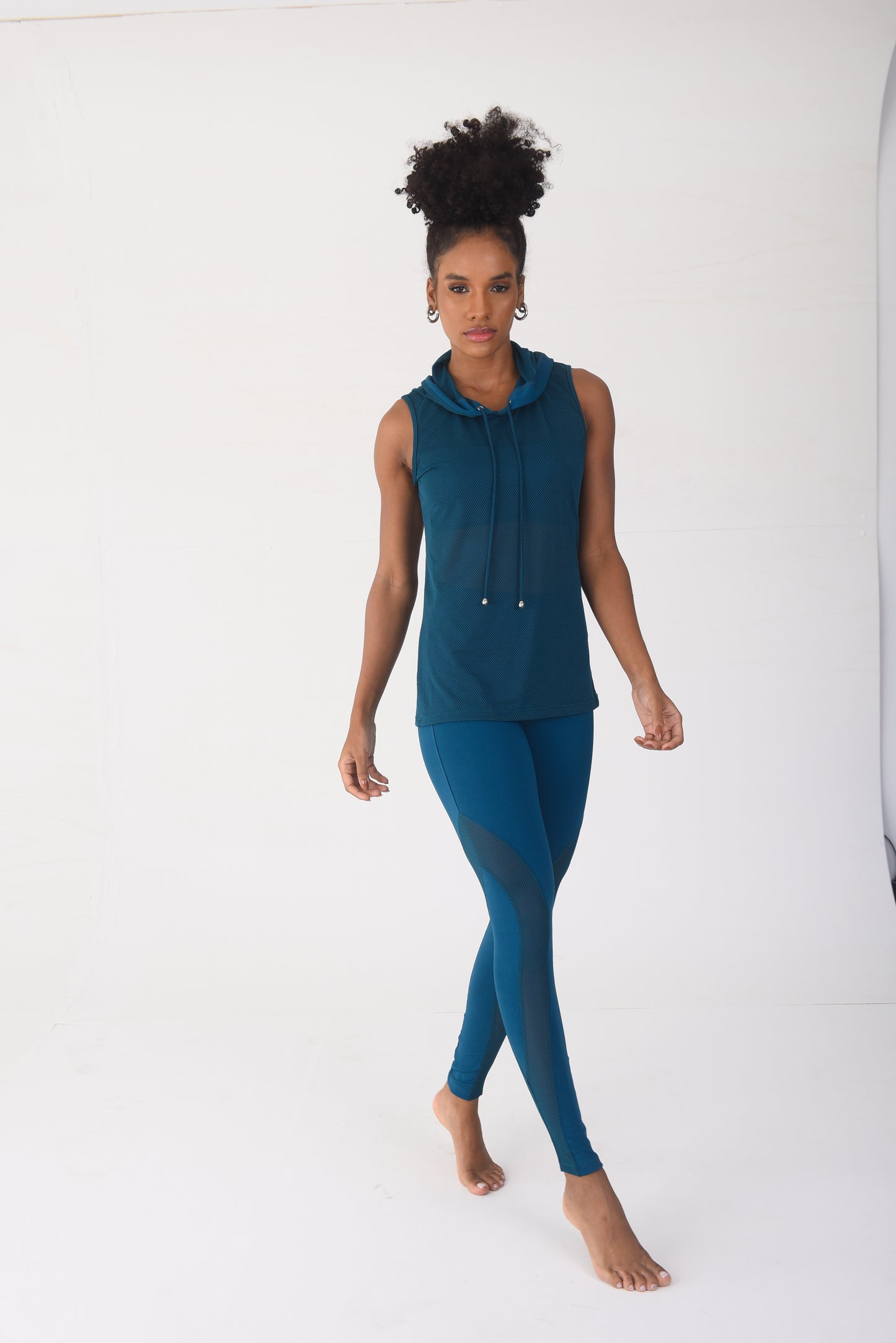 Jewel Luxe Mesh Legging