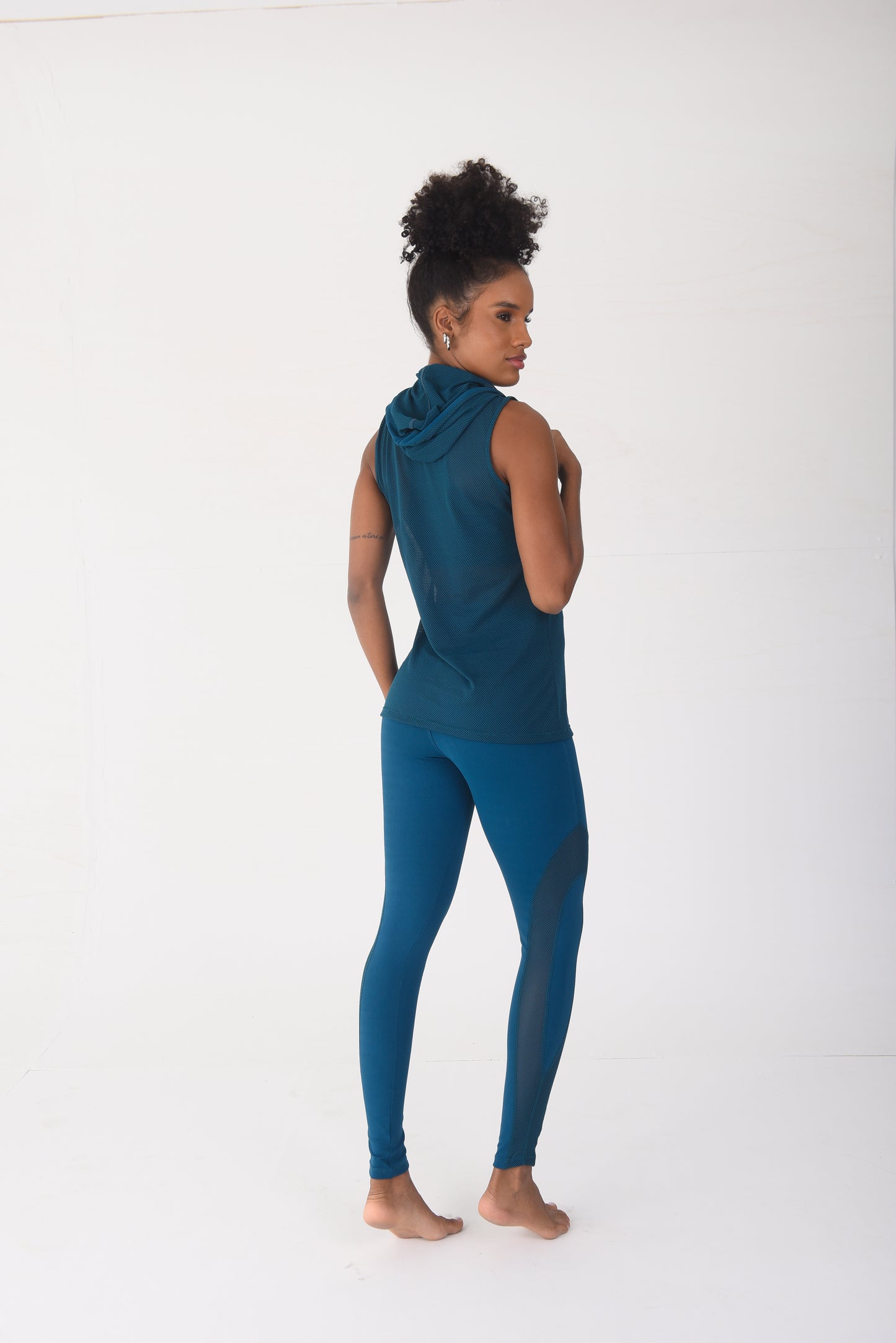 Jewel Luxe Mesh Legging